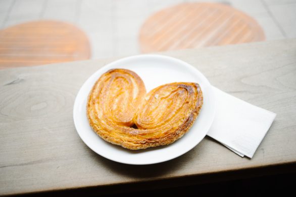 Palmier on plate