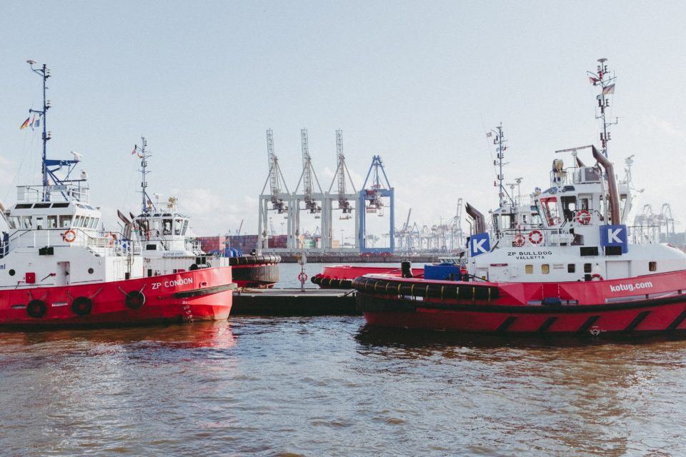 Ships in the port of Hamburg