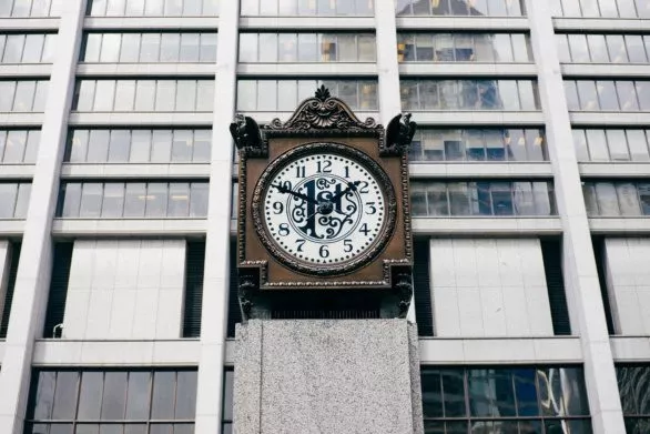 First National Bank of Chicago clock