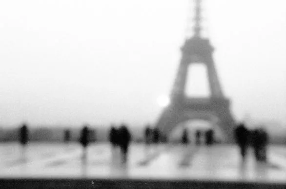Silhouettes and the view to Eiffel Tower