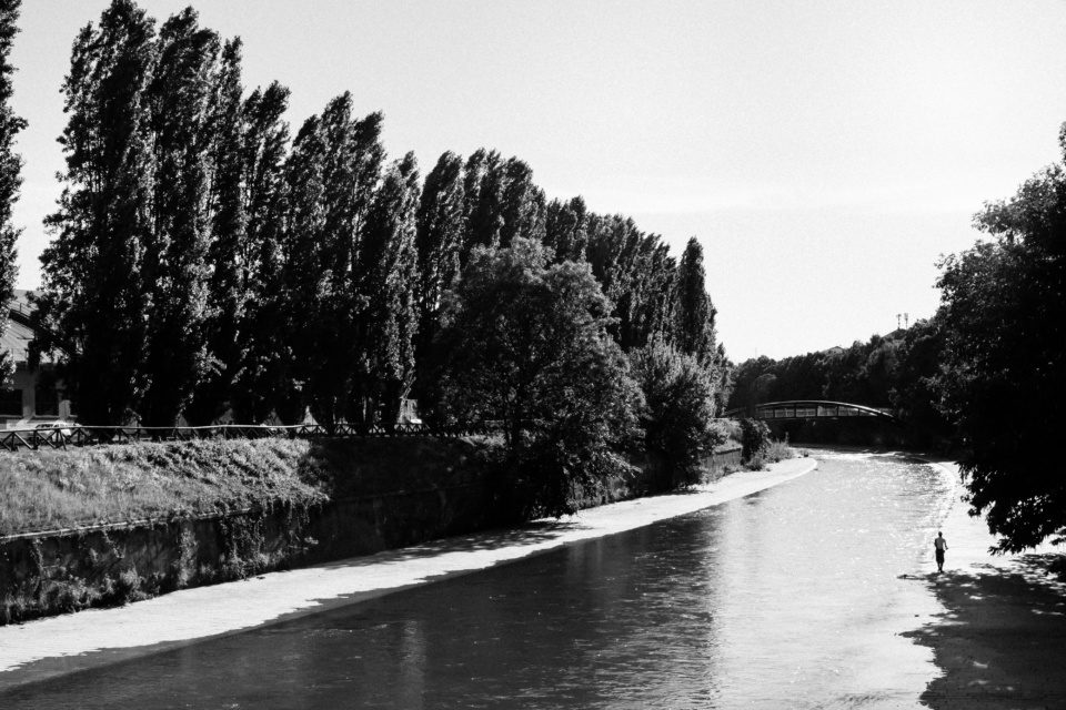 Turin embankments in black and white