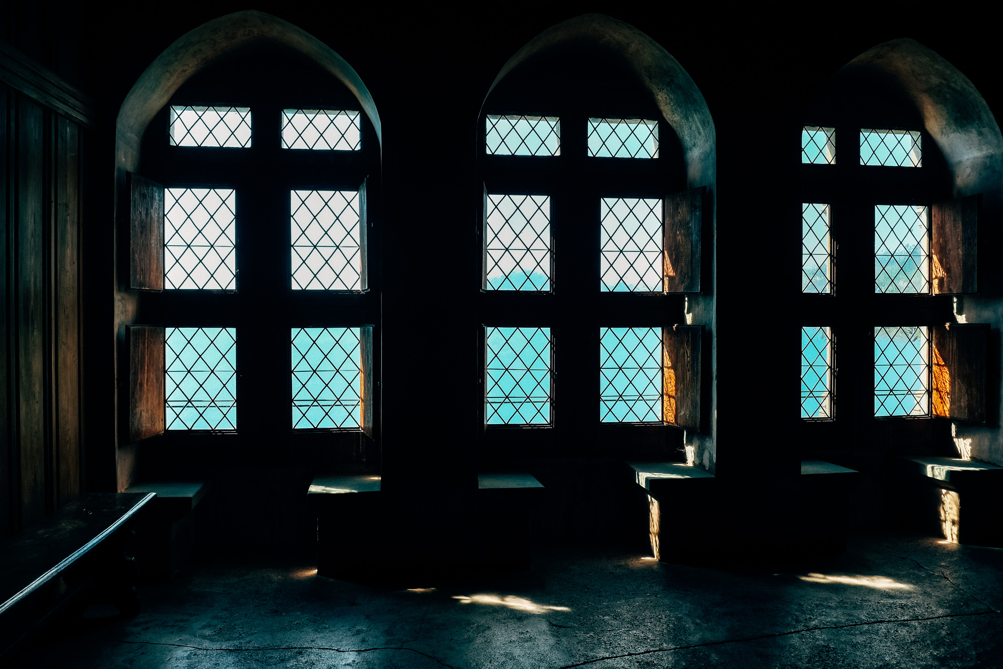Windows in a medieval castle – free photo on Barnimages