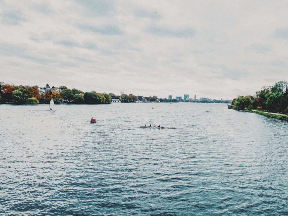 Water sports on Alster