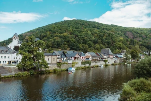 Charming Riverside: Dausenau on the Lahn