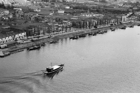 Film photo of a boat in Porto, Portugal