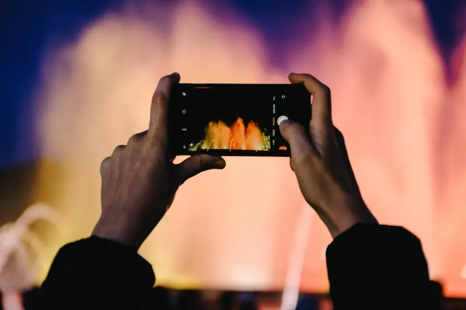 Capturing the Moment with a Smartphone